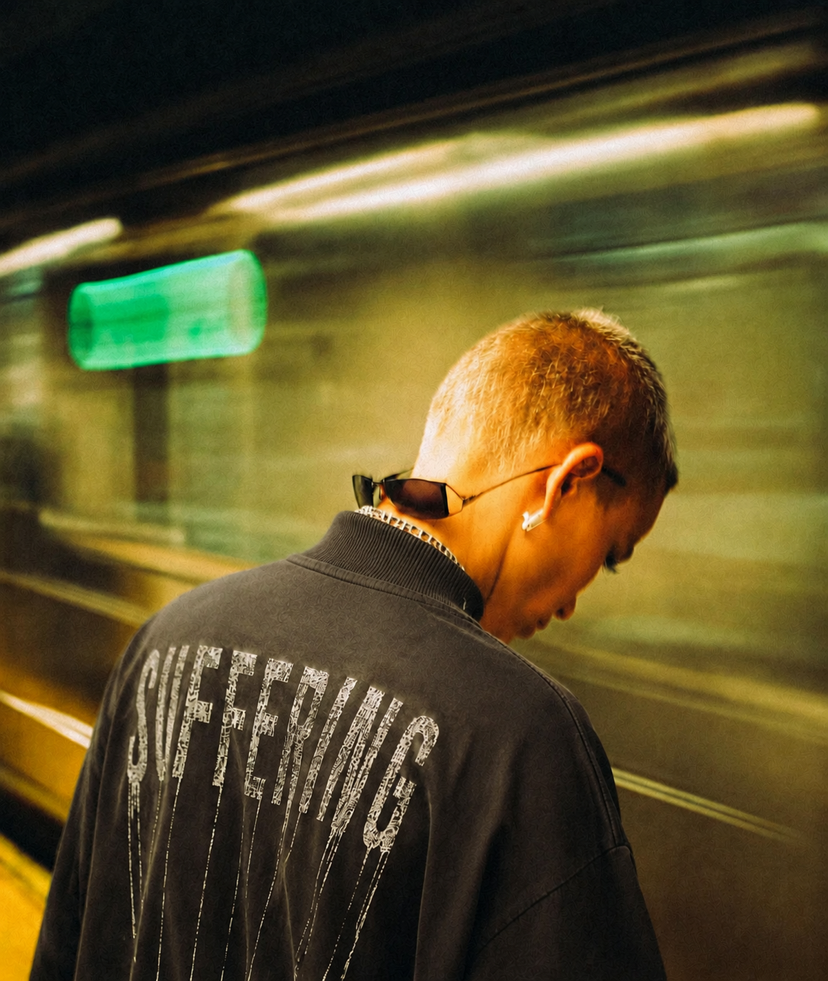LIVING SUFFER DEPT. — METRO